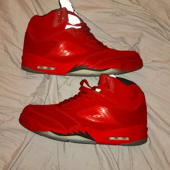 RETRO RED #4 JORDANS - Picture 1 of 7